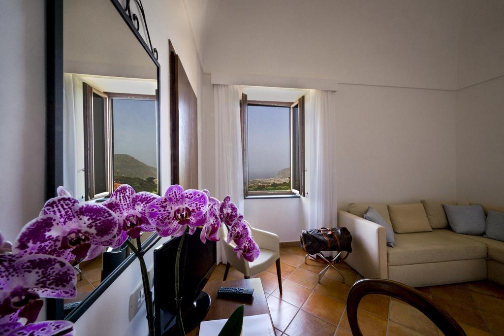 Agriturismo Antico Casale Colli Di San Pietro Piano di Sorrento Exterior photo